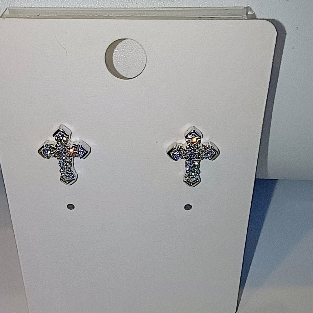 Elegant Silver Cross Earrings Moissanite - Picture 6 of 16